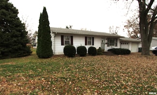 415 N 12th St, Clinton, IA 52732