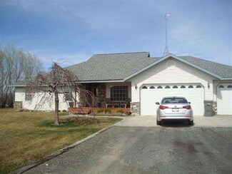 572 Riverview Dr, Gooding, ID 83330