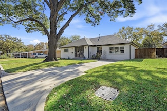 5717 S Wells Cir, Westworth Village, TX 76114