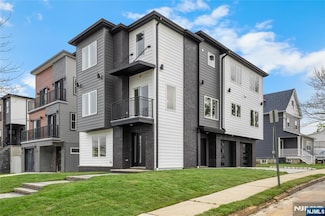 267-B Laurel Ave, Kearny, NJ 07032