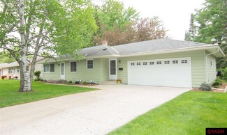 120 120 Meadow Ln, Mankato, MN 56001