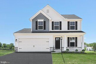 3575 Summer Dr, Dover, PA 17315