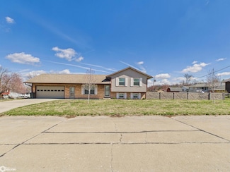 9 Pine Ct, Montrose, IA 52639