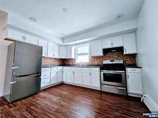 16 Dover St Unit Fl 2, Newark, NJ 07106