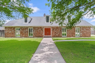 7127 Burtcliff Dr, Baton Rouge, LA 70818