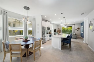 4665 Arboretum Cir Unit 101, Naples, FL 34112
