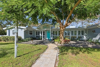 2723 59th St, Sarasota, FL 34243