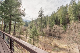 540 Lost Bridge Rd, Lewiston, CA 96052