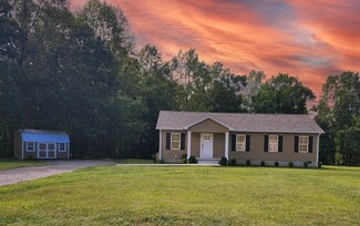 8425 Hoskins Hollow Rd, Westmoreland, TN 37186