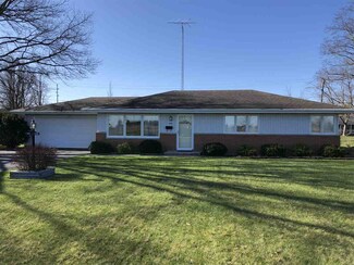1018 Clark St, Berne, IN 46711
