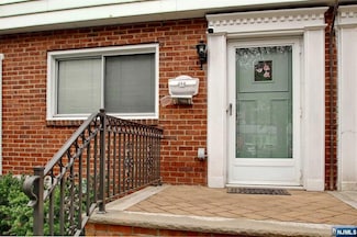 35A Edgewater Place, Edgewater, NJ 07020