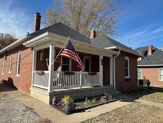 305 Santa fe St, Boonville, MO 65233