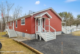 3 Cedar Ln, Kerhonkson, NY 12446