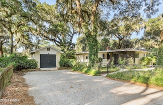 2800 Mossy Oaks Rd, Beaufort, SC 29902