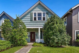 2127 Rockefeller Ave, Everett, WA 98201