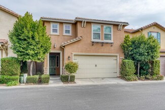 7078 N Trendsetter Dr, Fresno, CA 93711