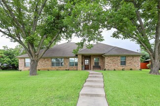 7909 Greenhollow Ln, Dallas, TX 75240