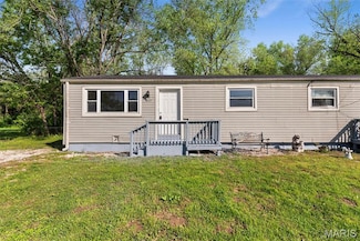 223 Cool Valley Dr, Fenton, MO 63026