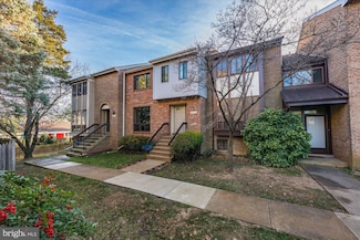 4619 Mayhunt Ct, Alexandria, VA 22312