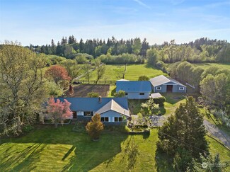 517 N 17th St, Elma, WA 98541