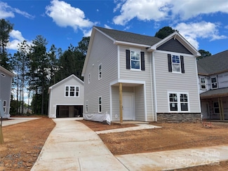 4025 Grommet Ct, Matthews, NC 28105