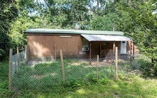1027 SW Newark Dr, Fort White, FL 32038