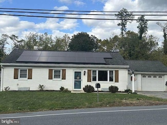 257 Blue Rock Rd, Millersville, PA 17551