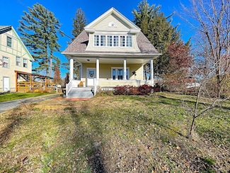 9 Bowles St, Greenfield, MA 01301