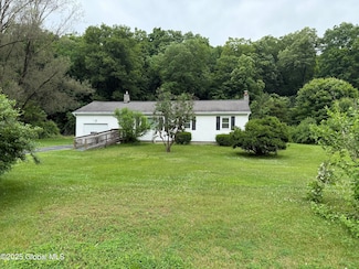 13 Morgans Ln, Comstock, NY 12821