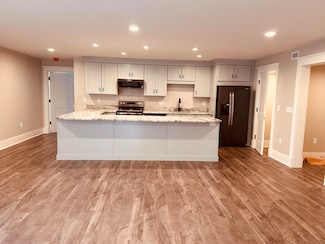 30 High St Unit 1, Pembroke, NH 03275