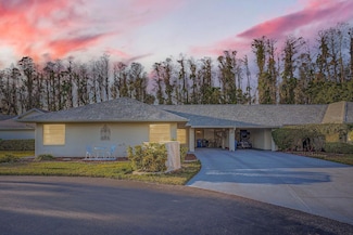 1752 Atrium Dr, Sun City Center, FL 33573