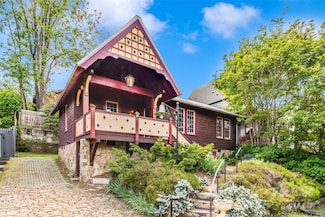 62 Elizabeth Place, Asheville, NC 28801