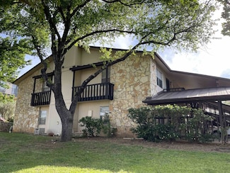 1206 Hi Stirrup #300, Horseshoe Bay, TX 78657