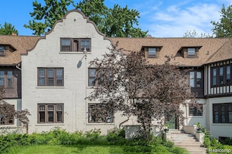 8123 E Lafayette St, Detroit, MI 48214