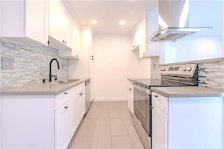 1030 W Macarthur Blvd Unit 104, Santa Ana, CA 92707