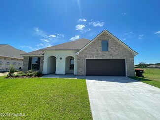 303 Hidden Meadows Dr, Lafayette, LA 70506