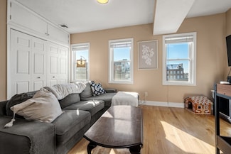 372 Athens St Unit 3, Boston, MA 02127