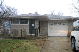 1437 Liberty St, Aurora, IL 60505