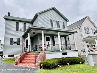 158 Brick St, Throop, PA 18512