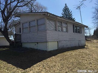 326 Mcintyre Rd, Ogdensburg, NY 13669