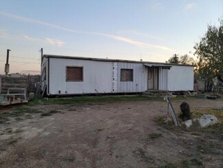 577 Prine Dr, Tulare, CA 93274
