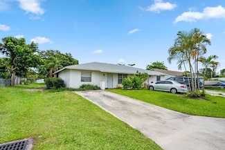 4527 SE Salvatori Rd, Stuart, FL 34997