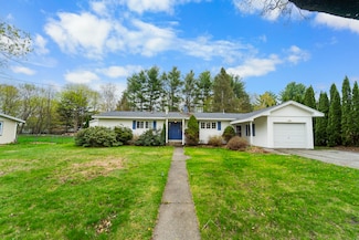 42 Sugarloaf Ln, Bangor, ME 04401