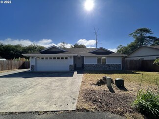 17239 Lumberview Rd, Brookings, OR 97415
