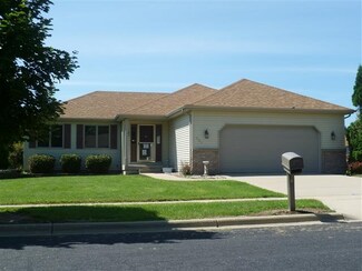 227 Overlook Terrace, Marshall, WI 53559
