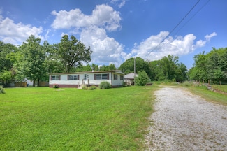 9721 Elm Rd, Carthage, MO 64836
