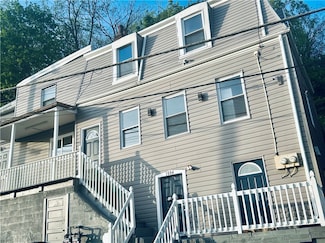 1004 Fritz St, Pittsburgh, PA 15203
