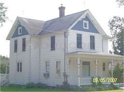 208 E Bridge St, Elkader, IA 52043