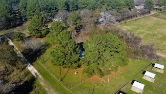 180 Amy St, Streetman, TX 75859