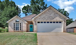 138 Satinwood Cir, Haughton, LA 71037